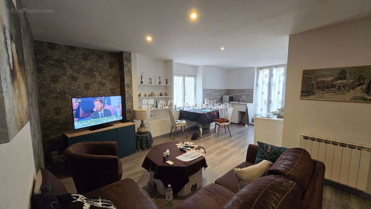 Appartement à GRAY