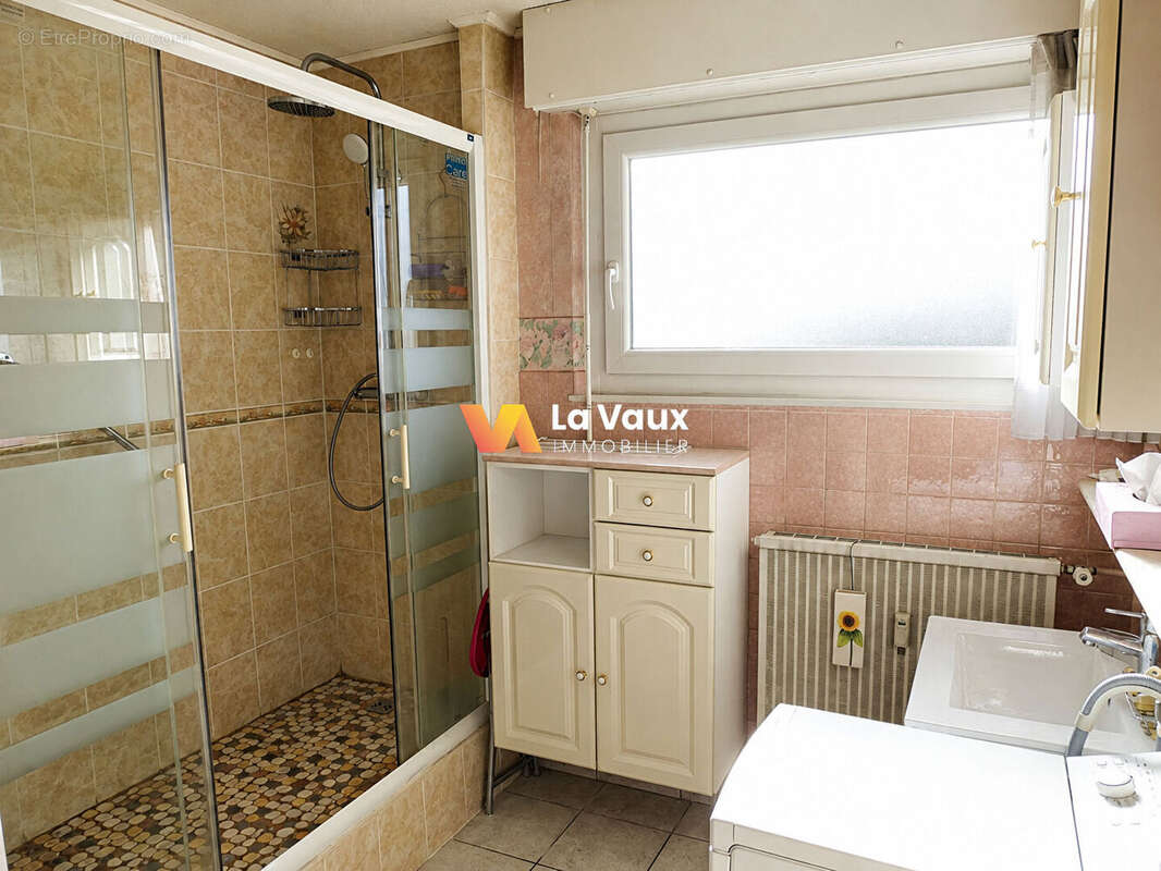 NANCY, appartement F2 de 51m2 avec balcon à proximité immédiate fac de lettres ... - photo 6