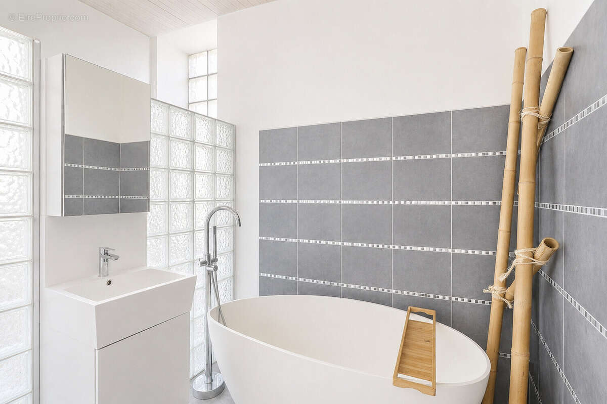 Propriété 438 m², piscine et parc arboré - photo 9