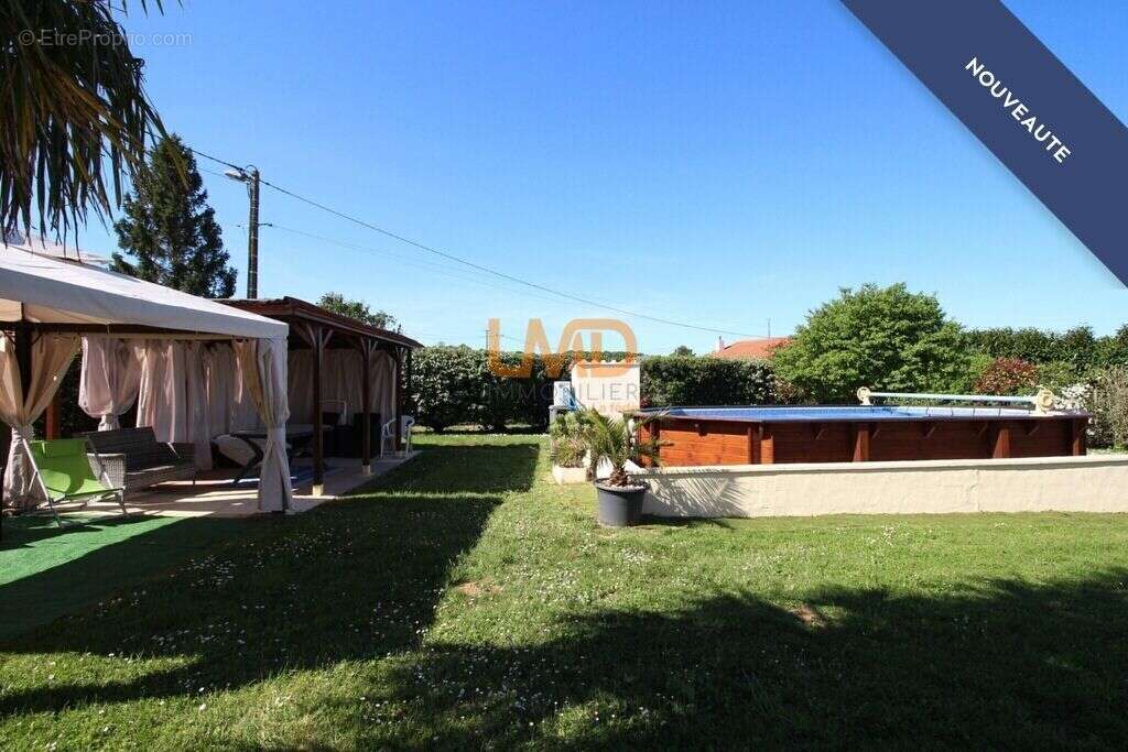 Maison à BURIE