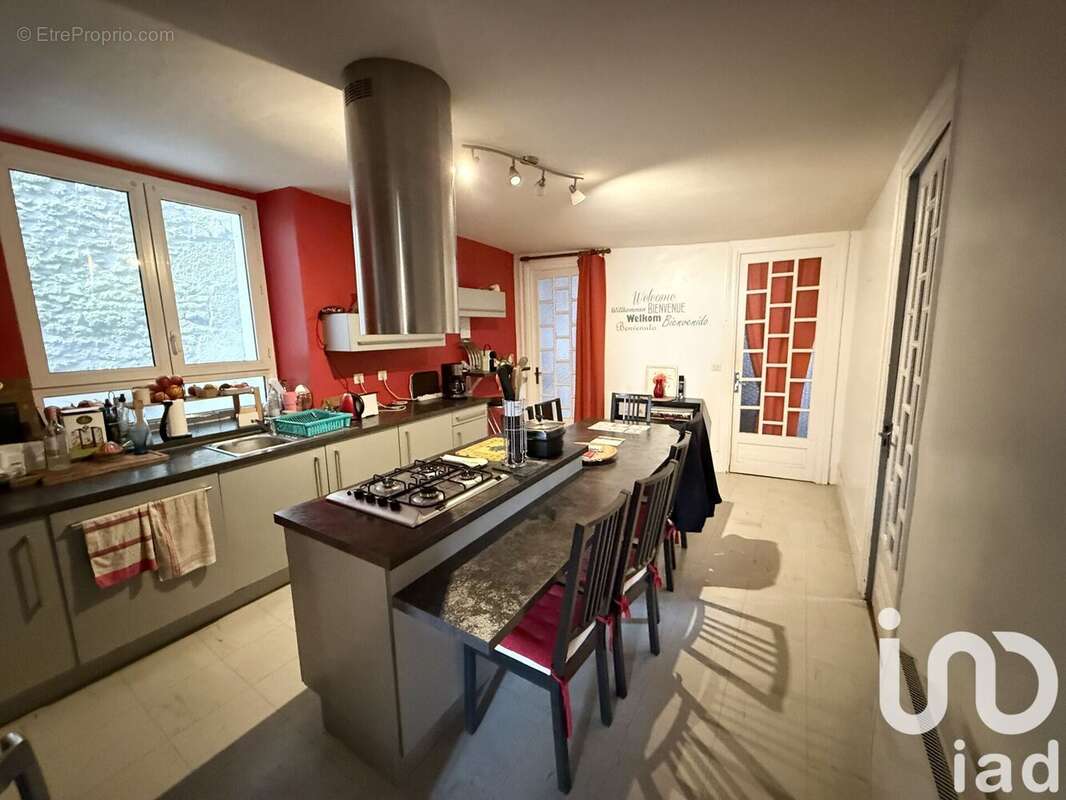 Maison 248 m² à Souillac  - photo 5