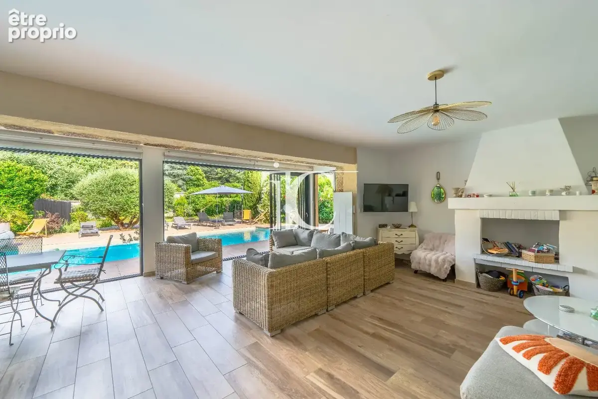 Villa de plain pied 4 chambres, 1000m² de terrain piscine 10x5 - photo 4