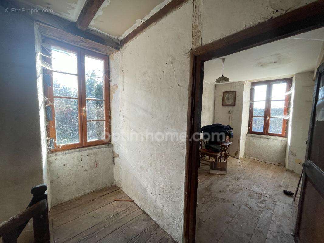 Charmante maison 70 m2 à rénover  avec grange et jardin - photo 8