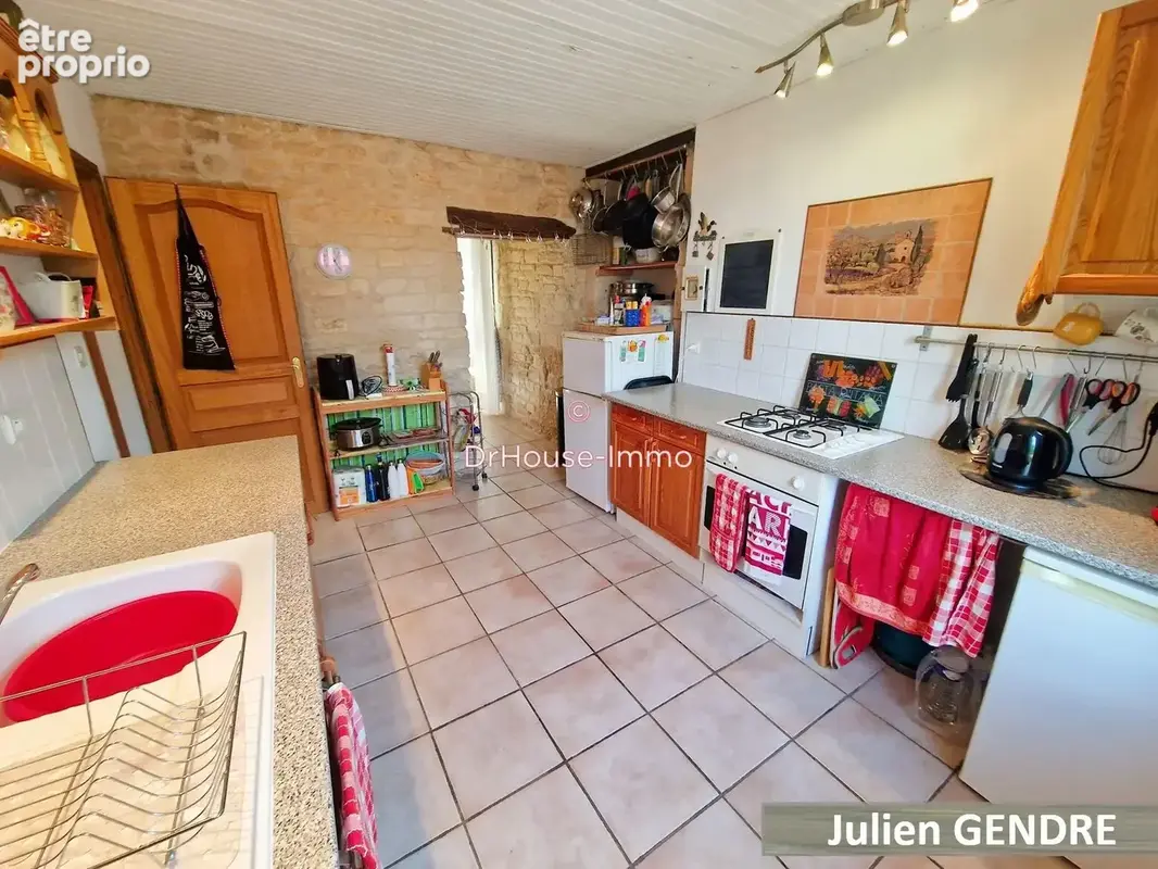Maison 4 pièces 110 m² à vendre à Ensigne (79170) - photo 9