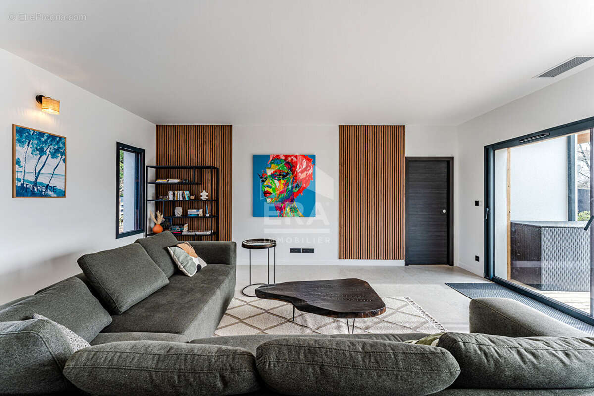 Maison à MIOS