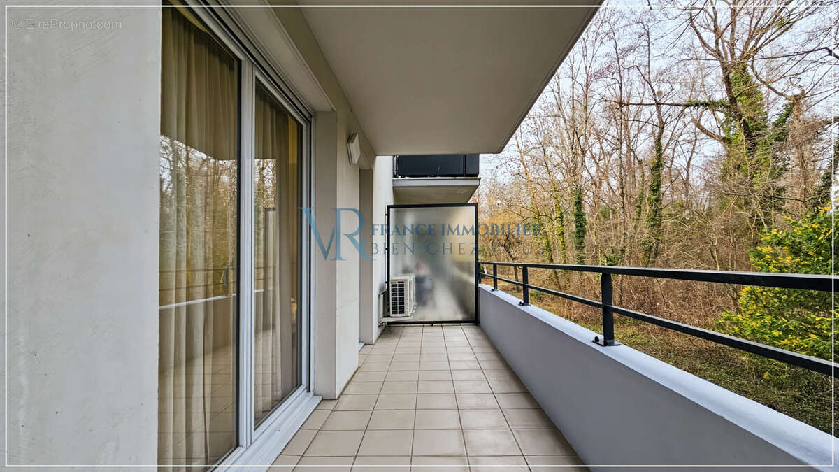 Studio meublé avec balcon et parking sous-sol - photo 15