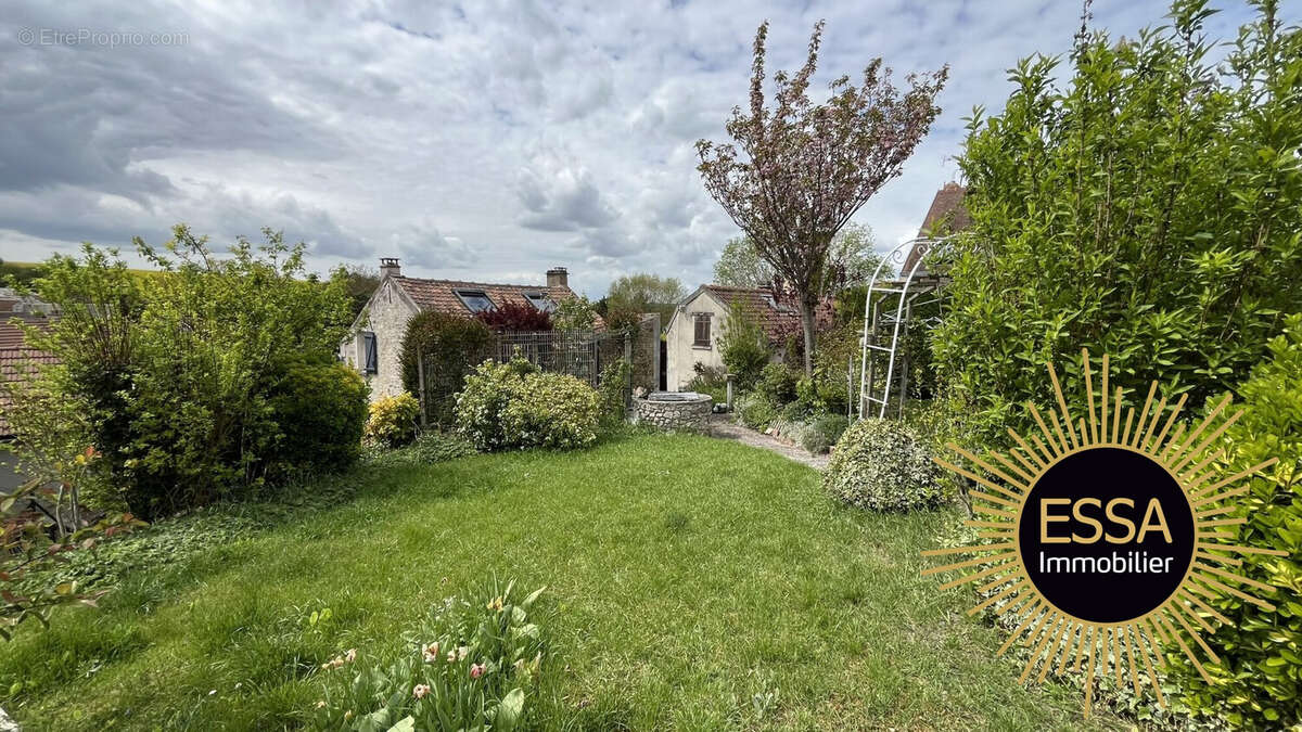Maison à CHAVENAY