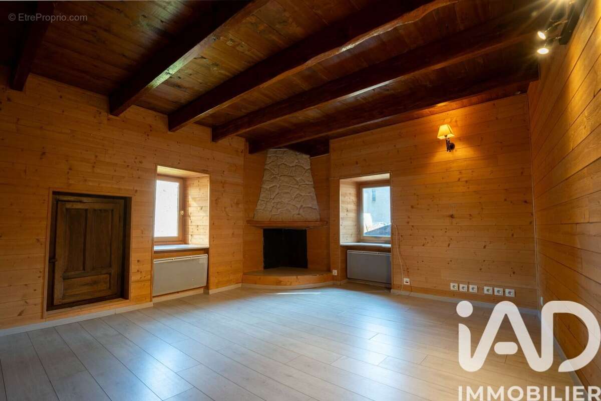 Maison 98 m² à Saint-Victor  - photo 8