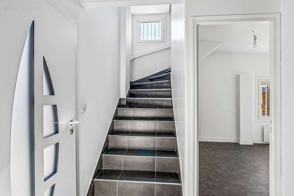 Maison à DRANCY