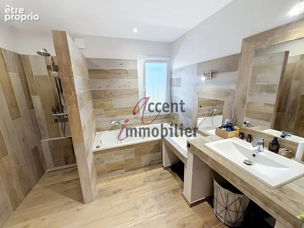 Mollégès - villa 154 m² - 4 chambres - piscine - dépendances - photo 11