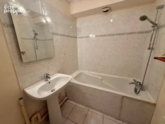Appartement T3 lumineux avec ascenseur. - photo 9
