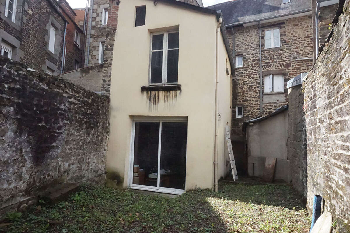 Appartement à FOUGERES