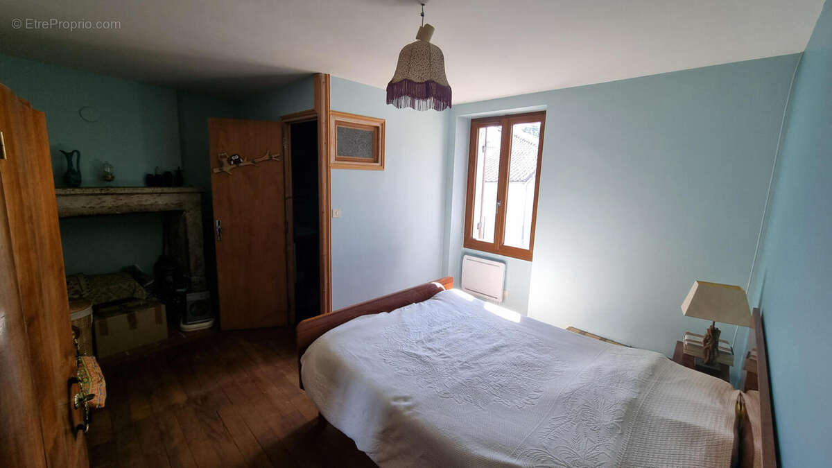 Au coeur du bourg, proche commodités - photo 8