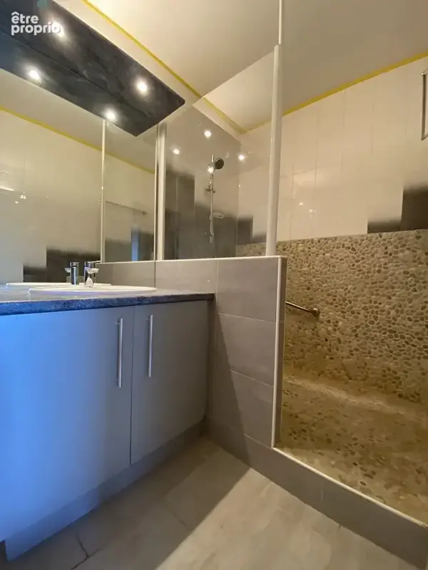 F3 bis de 80m² en étage élevé avec ascenseur ! - vue dégagée - photo 4