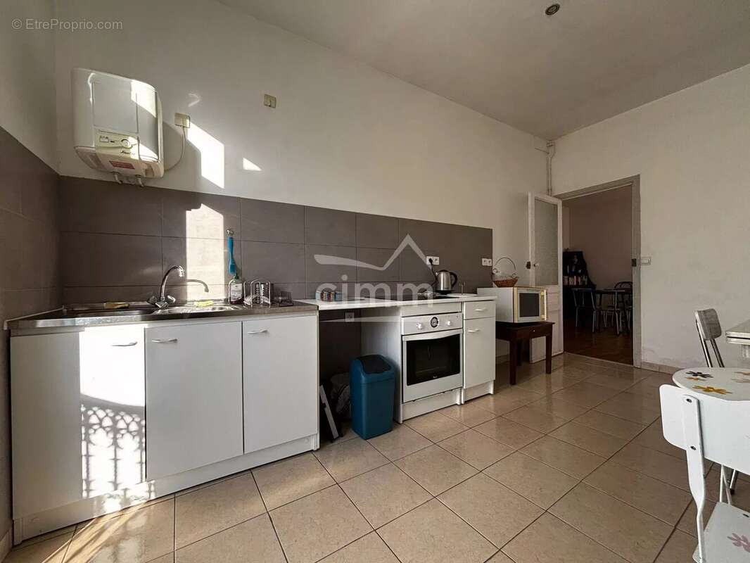 Appartement à LARAGNE-MONTEGLIN
