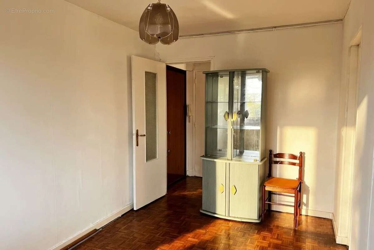 Appartement à SAINT-MAUR-DES-FOSSES