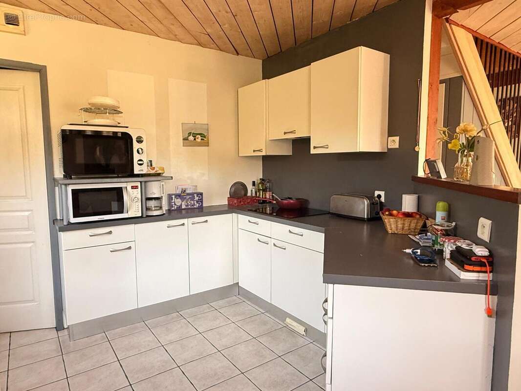 Maison 117 m² à Rioz  - photo 3