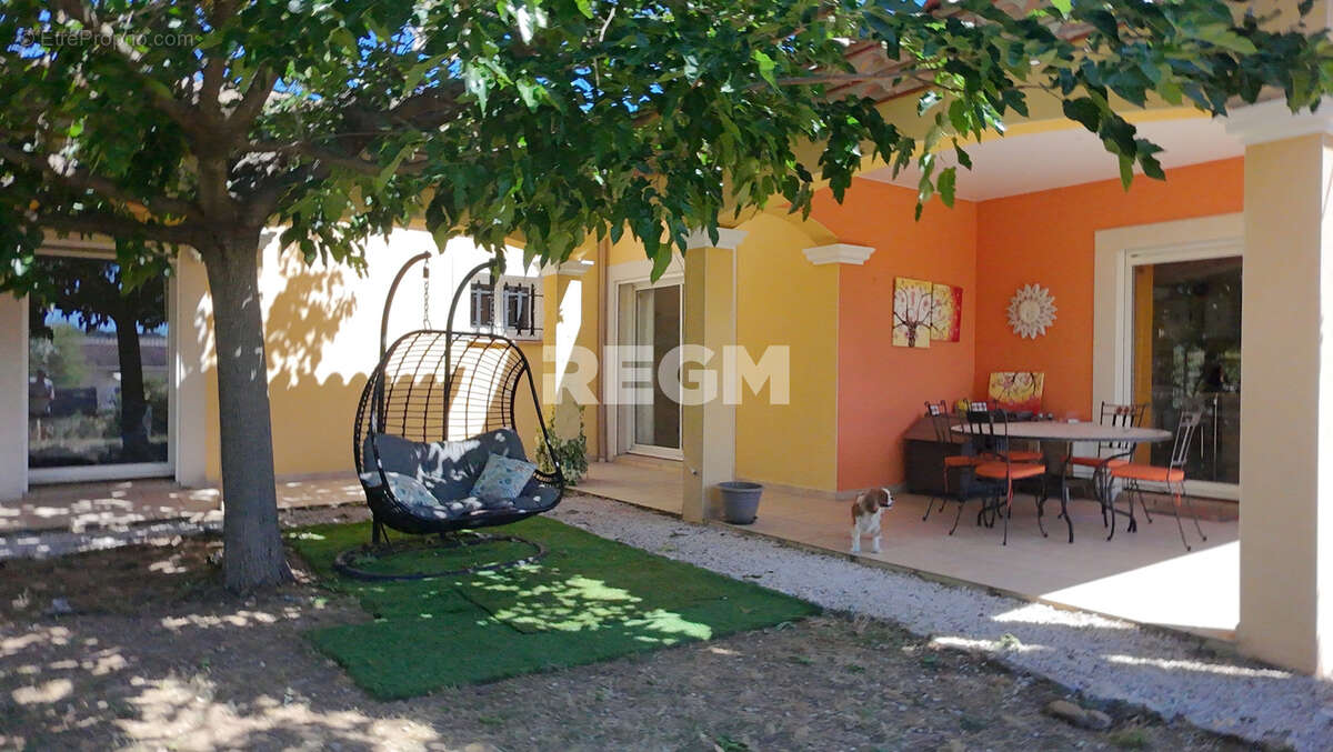 Villa de plain-pied 122 m2 sur parcelle de 1294 M2 - photo 6