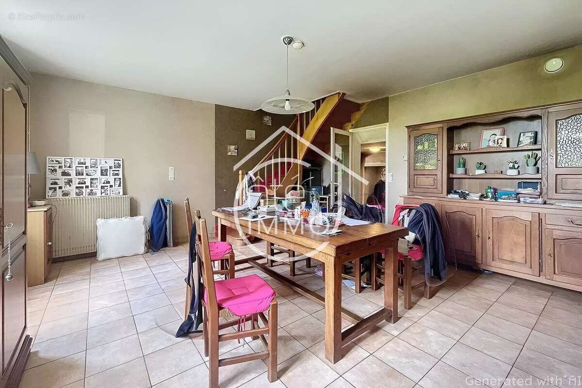 Saint Magne de Castillon : Maison pierre avec jardin - photo 4