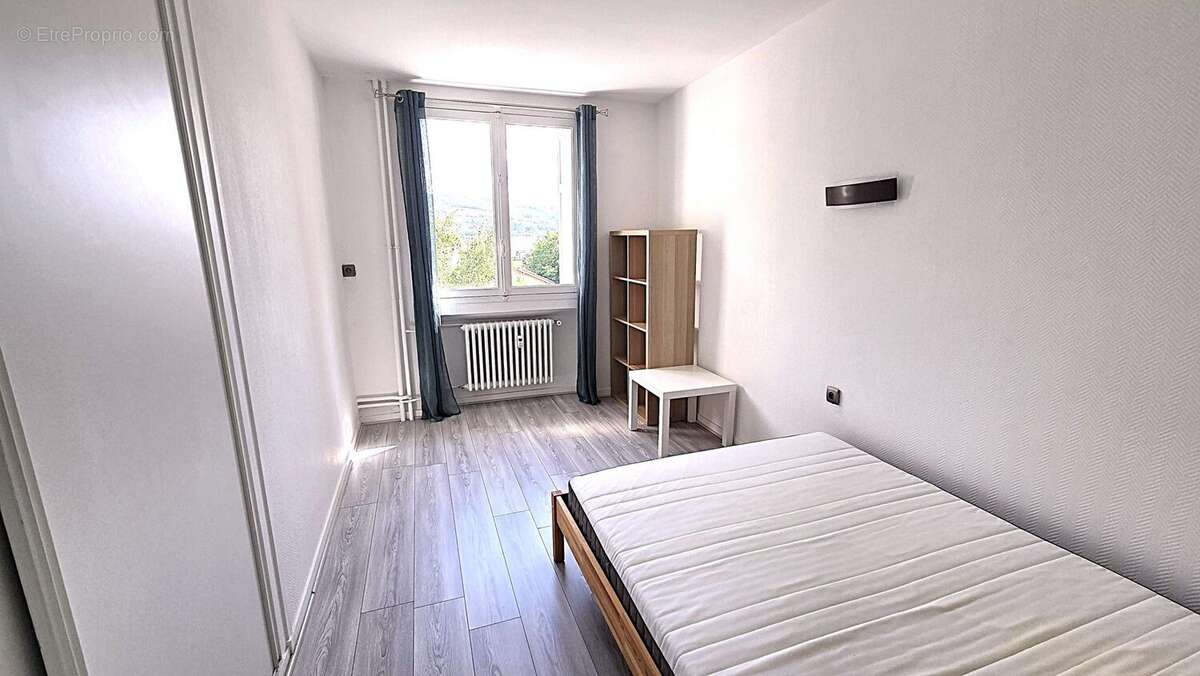 Appartement 41 m² à Saint-Etienne  - photo 3