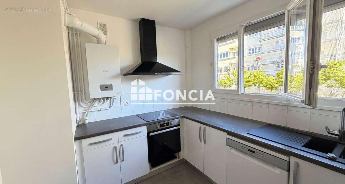 Appartement à NANTERRE