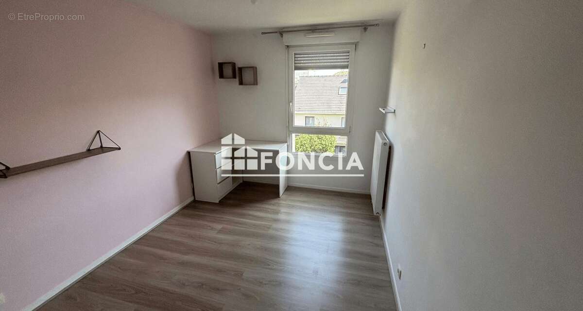 Appartement à MONTIGNY-LE-BRETONNEUX