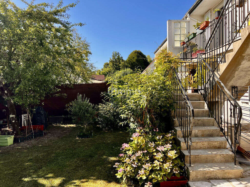 Maison à LE MEE-SUR-SEINE