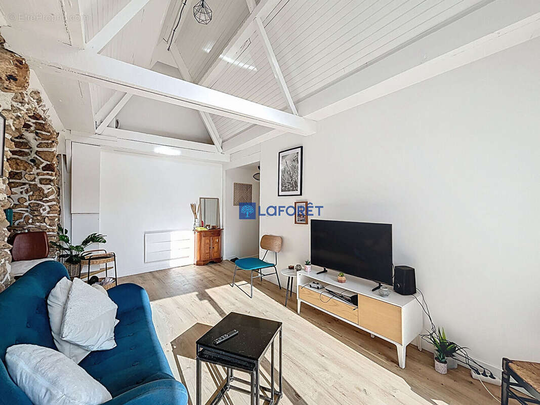 Maison à SAVIGNY-SUR-ORGE