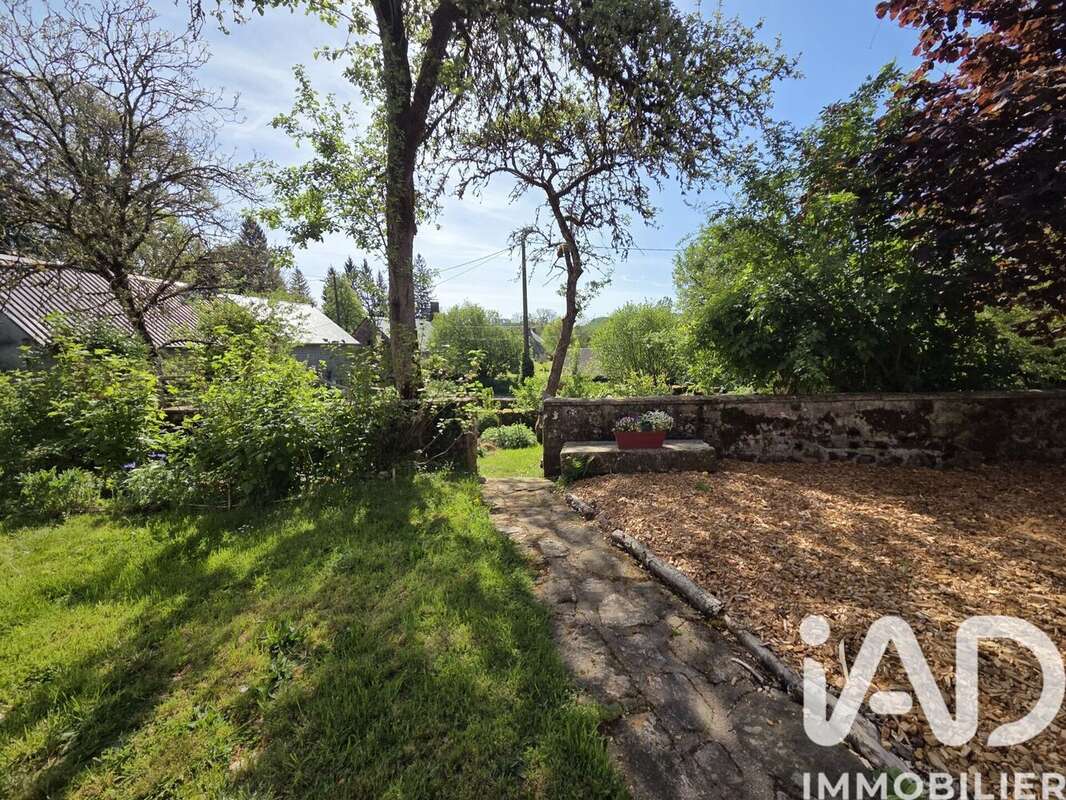 Photo 3 - Maison à TARNAC