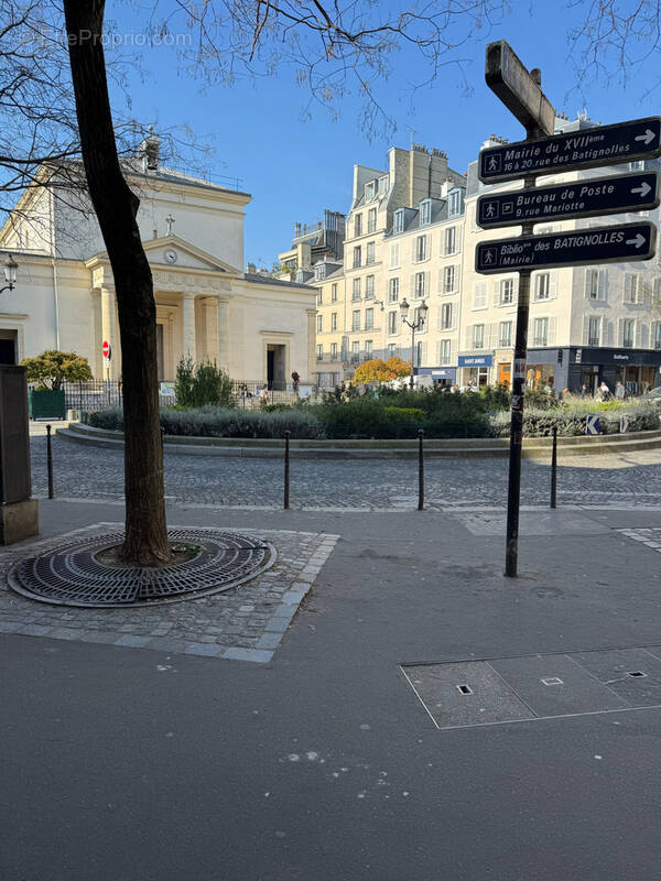 Appartement à PARIS-17E
