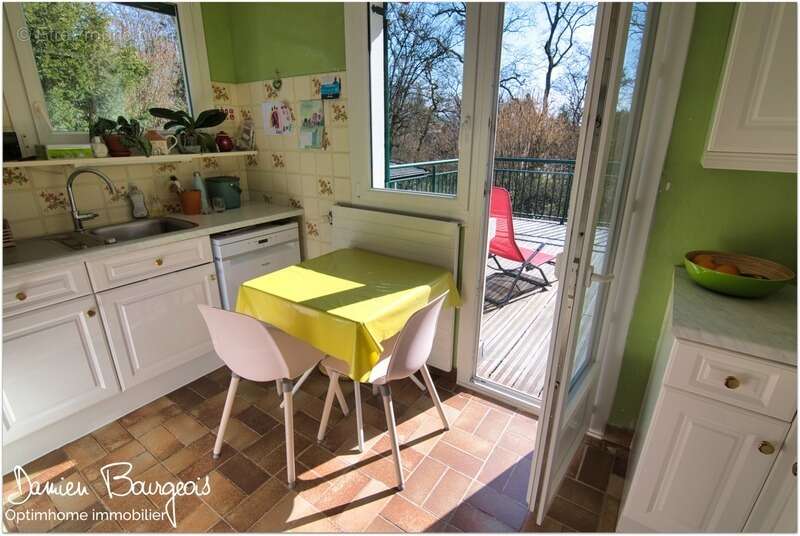 Maison à SAINT-GENIS-POUILLY