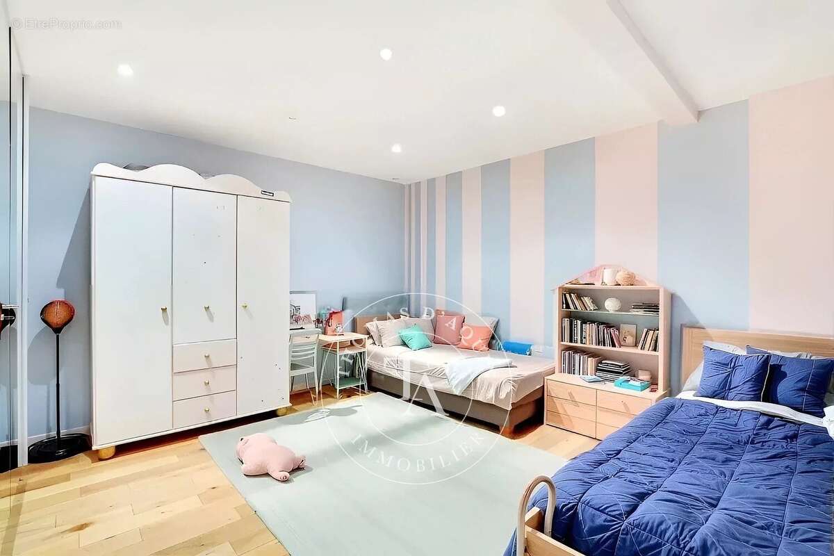 Appartement à PARIS-7E