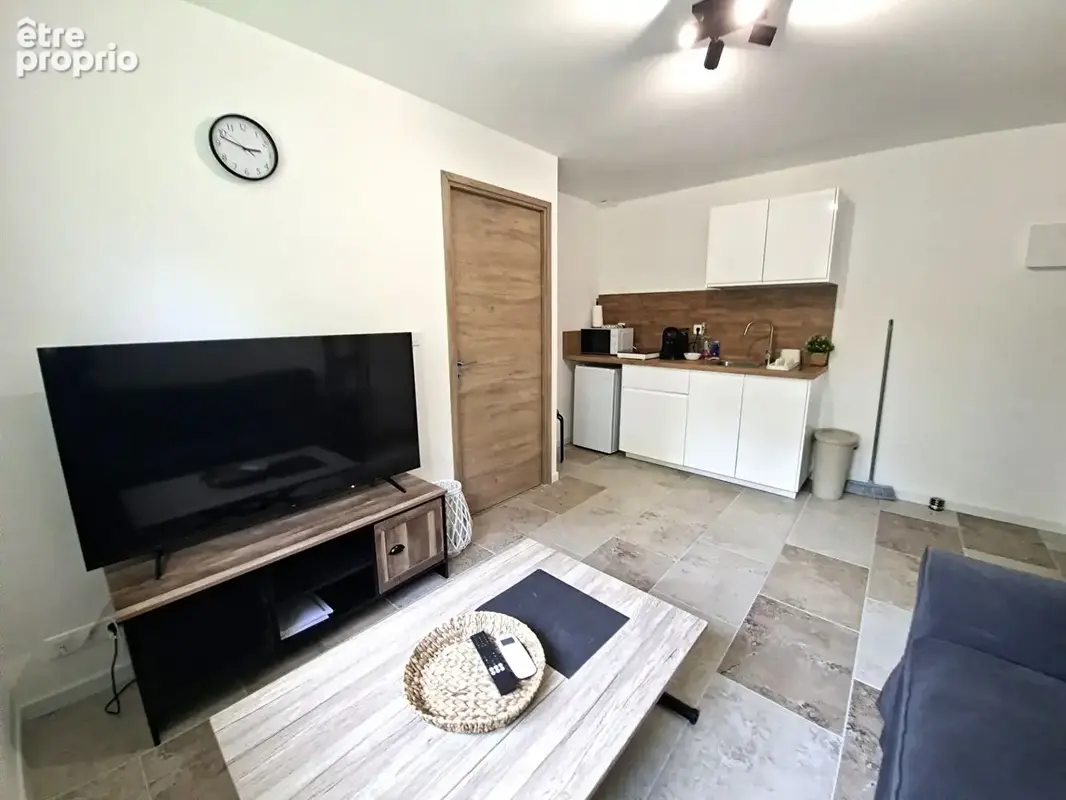 Maison  de caractère en pierre  200m²  sur parcelle 15725m²  CRUAS 07350 - photo 9