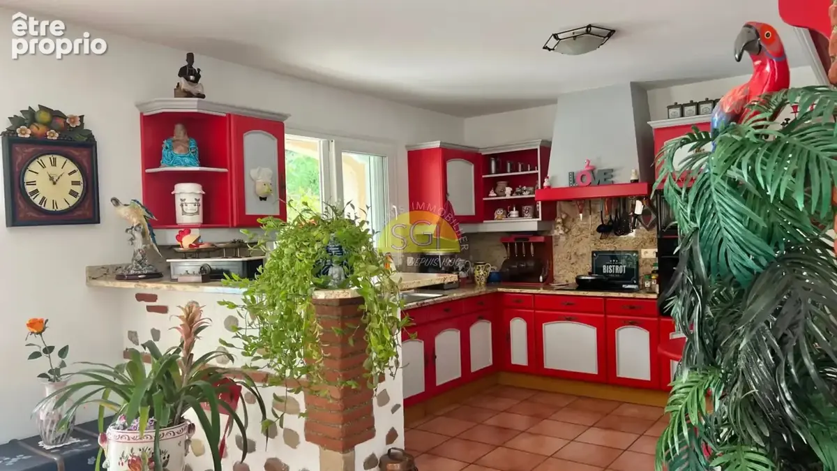 Belle villa climatisée de plain-pied avec piscine et garage sur 5 153 m² de terrain - photo 9