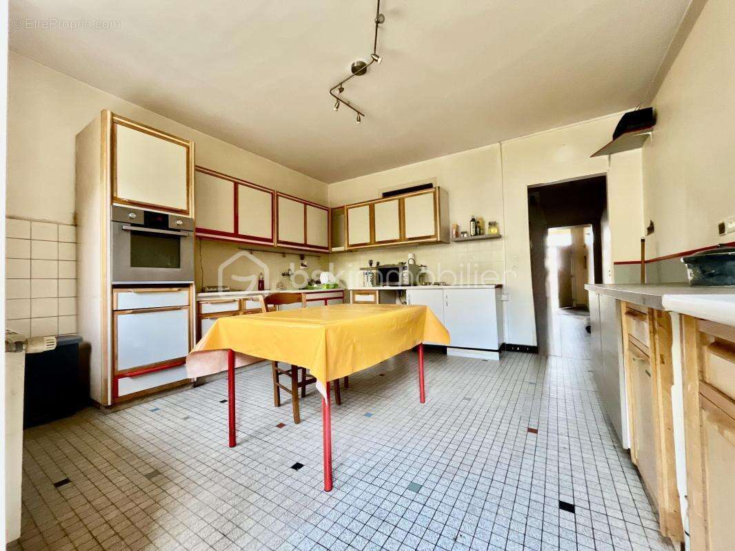 Maison de village - 130 m² - 6 pièces - photo 2