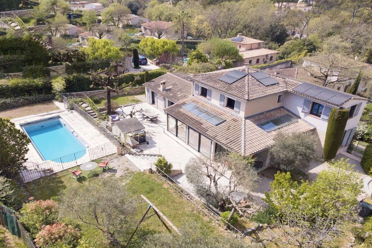 Maison à MOUANS-SARTOUX