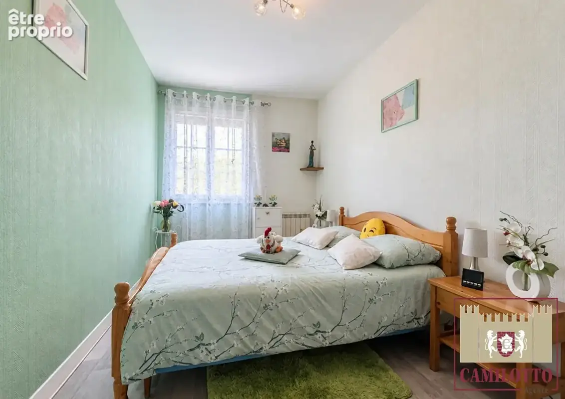 Maison Proche de Nogent le Roi 5 pièce(s) - photo 6