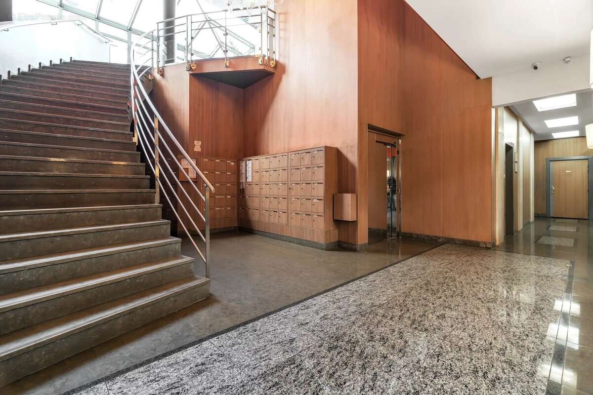 Appartement à LEVALLOIS-PERRET