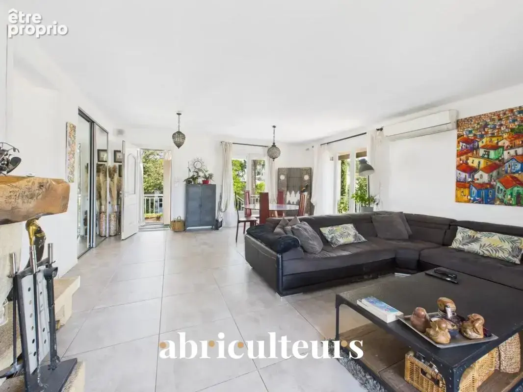 Maison familiale avec dépendance de 192 m² en vente à Bouc-Bel-Air(13320) - photo 8