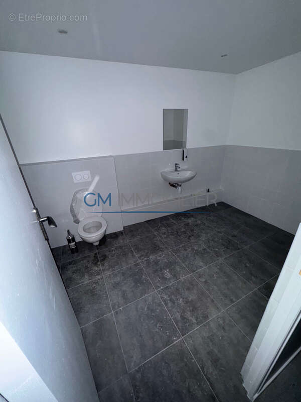 Dax - centre ville - local 140m2 - photo 7