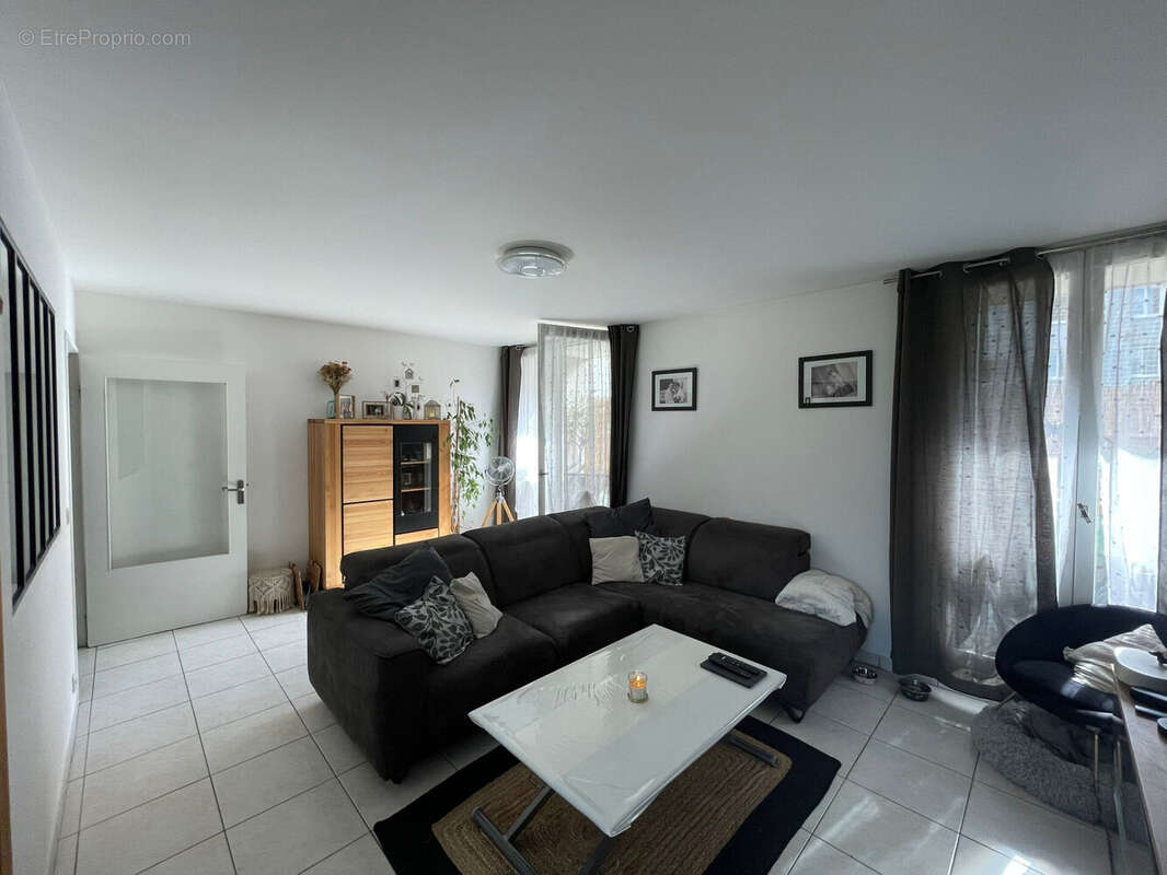 Appartement à LE MEE-SUR-SEINE