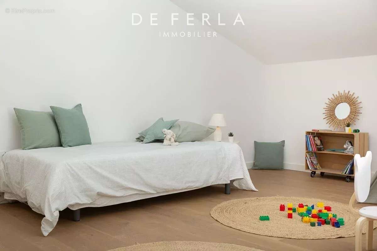 Appartement à MARSEILLE-6E