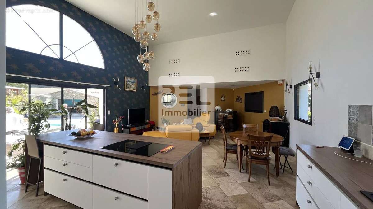 Maison à GOUDARGUES