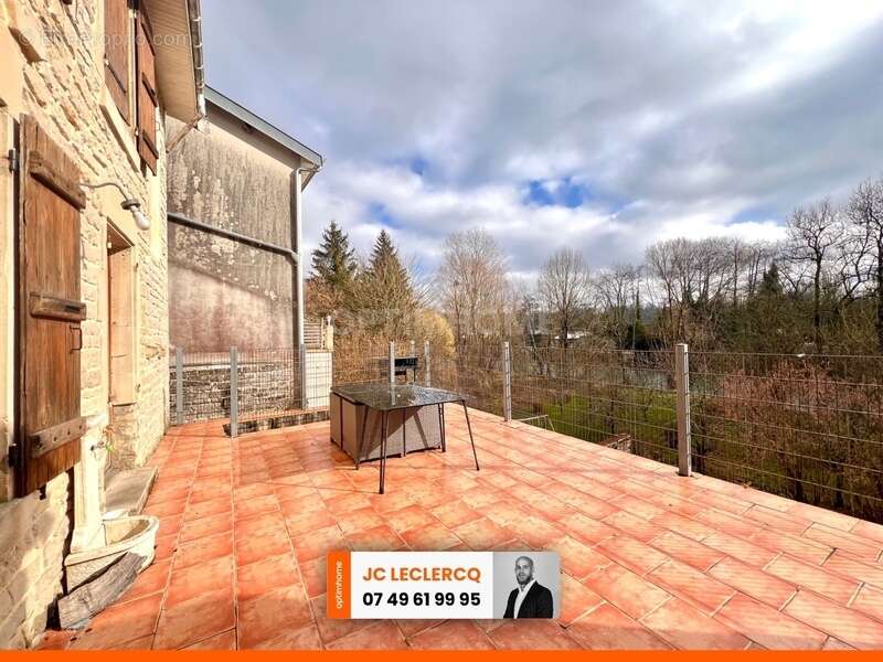 Maison à ROCHES-SUR-MARNE