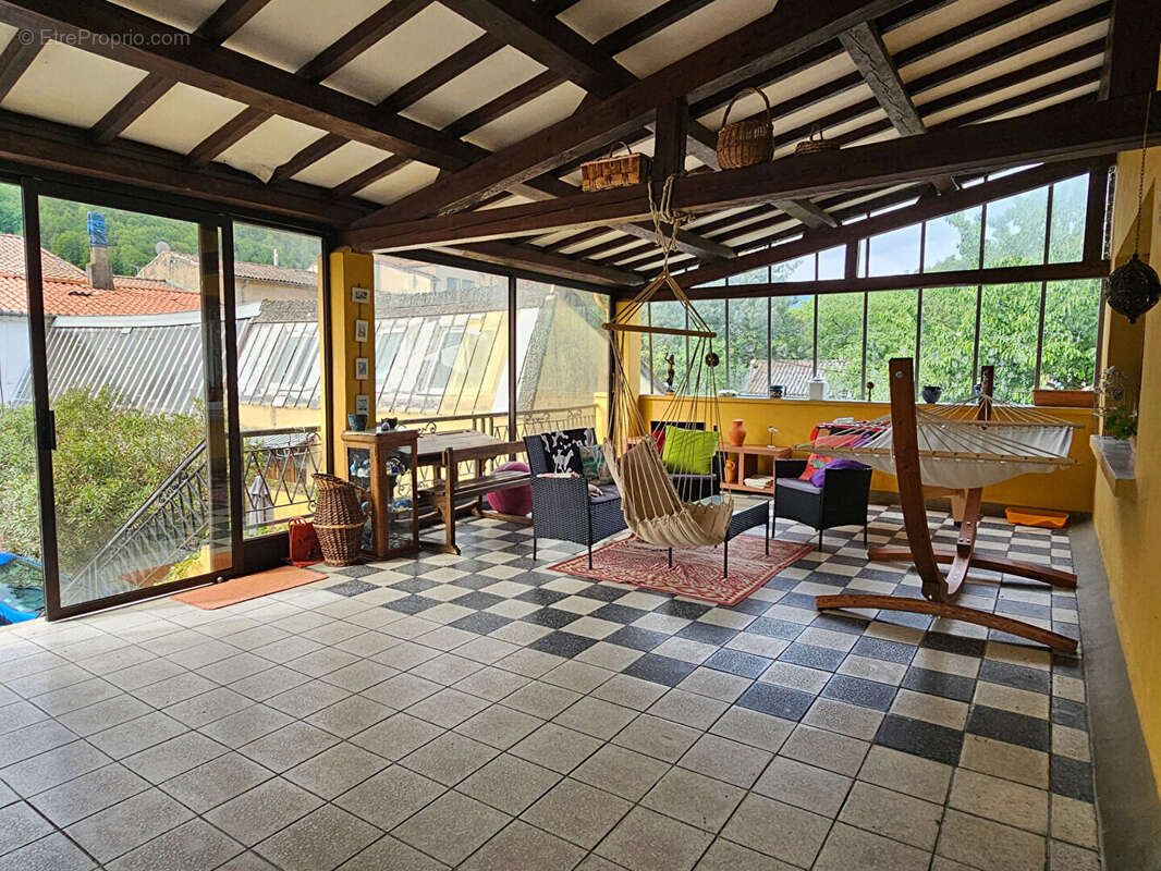 Maison de village avec cour et garage - photo 16