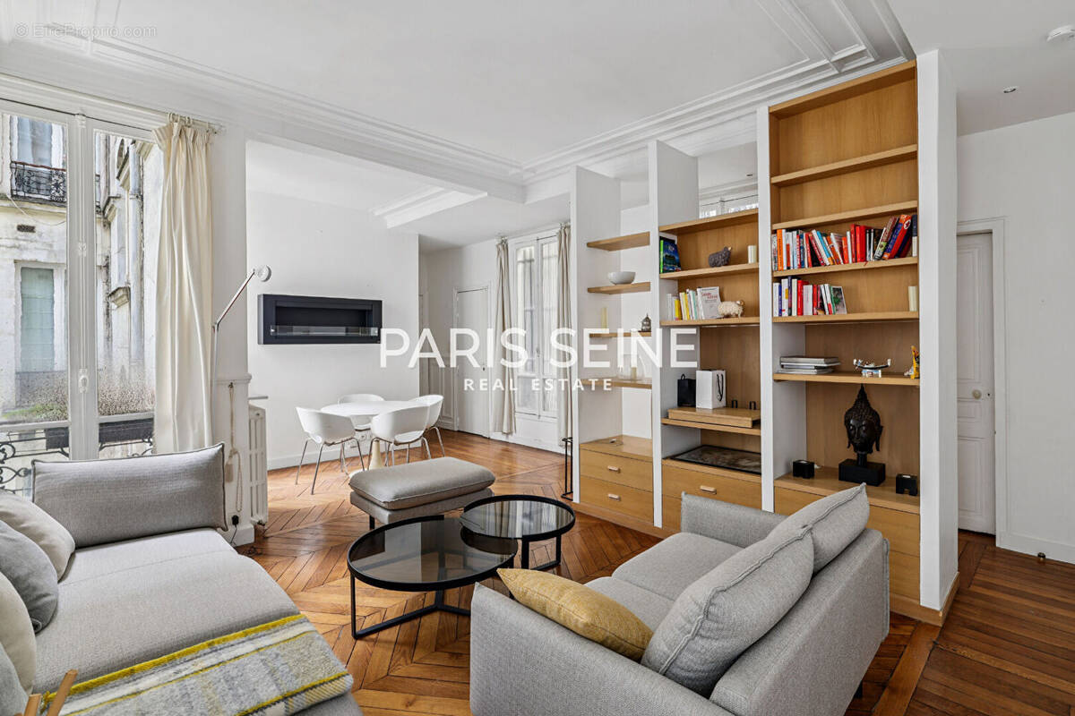 Appartement à PARIS-6E