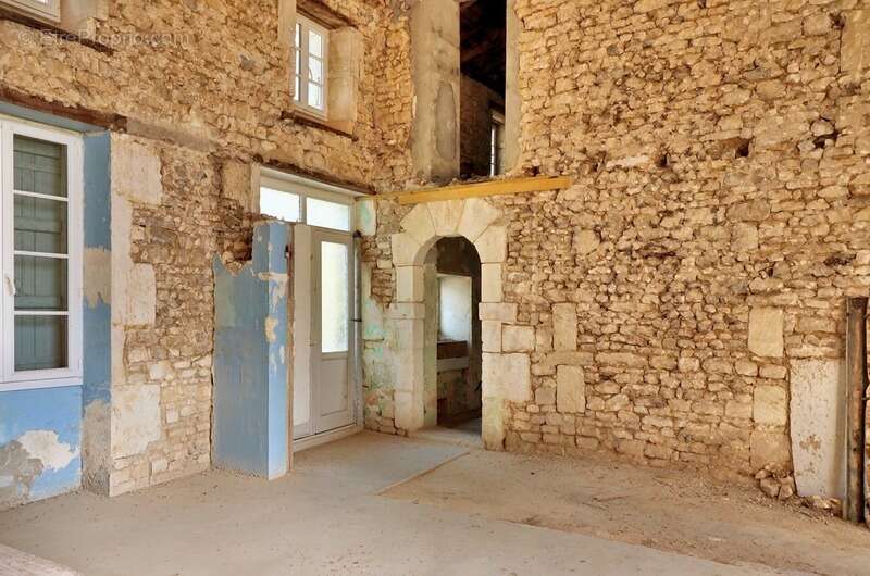 Longère de charme de 123m2 à rénover , vue degagee – potentiel gîte touristique - photo 6