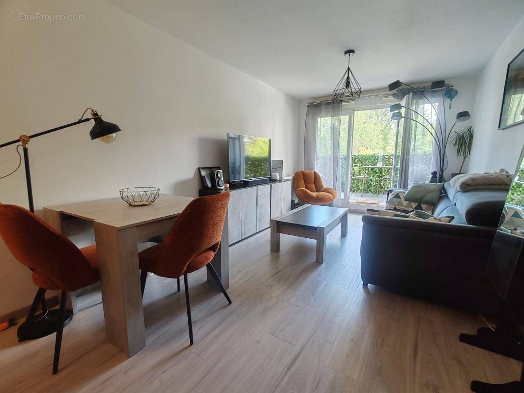 Appartement à SAINT-OUEN-L'AUMONE