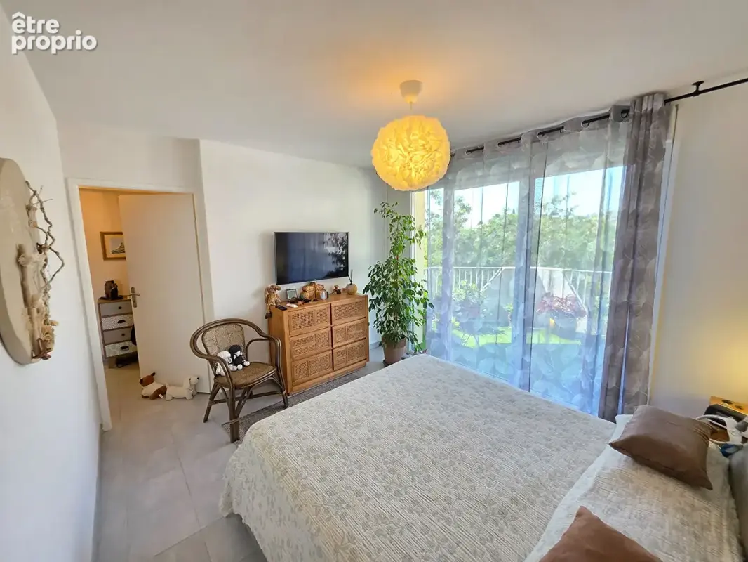 Super et rare Appartement 4 pièces  80 m2 dernier étage , 4 terrasses + 2 parkings CARROS LES PLANS - photo 14
