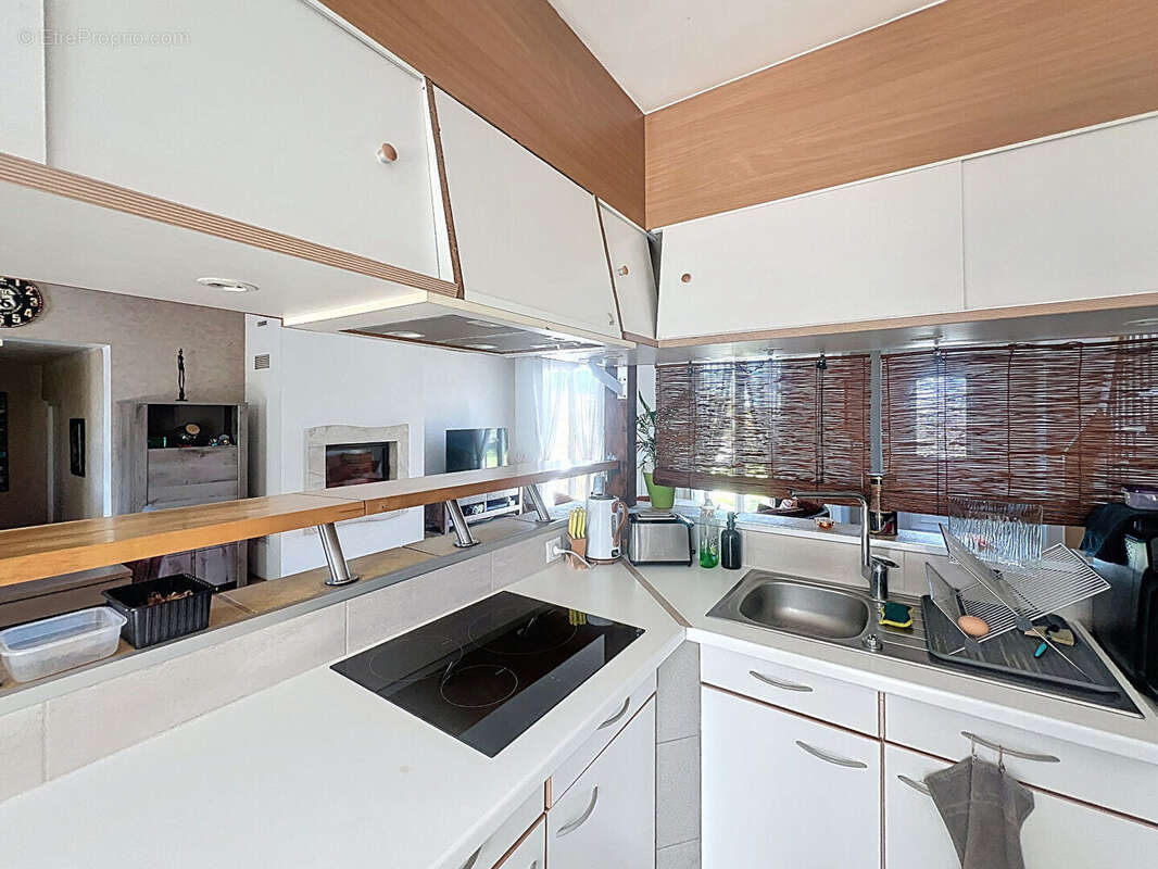 Maison à REZONVILLE